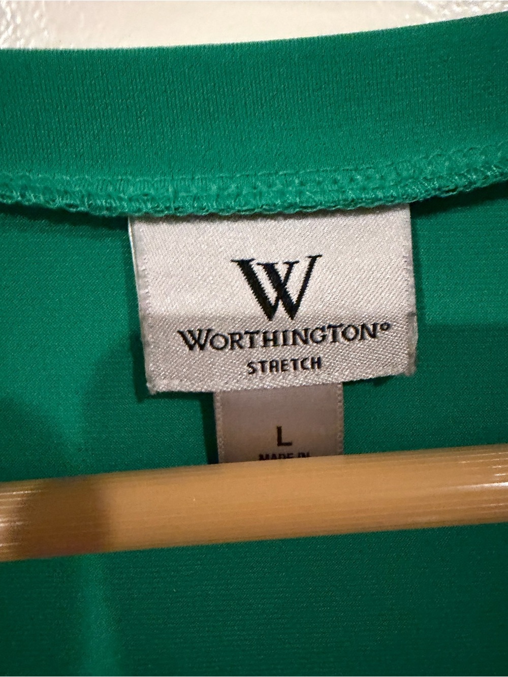 Worthington Women's Emerald Green Short Sleeve Scoop Neck Top Large - Picture 2 of 4